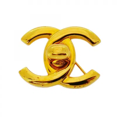 Pre-owned Chanel Plating Brooch () In Gold