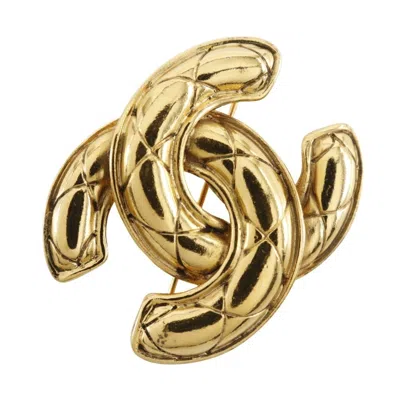 Pre-owned Chanel Plating Brooch () In Gold