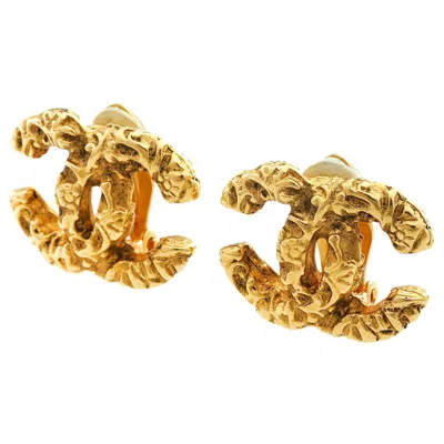 Pre-owned Chanel Plating Clip Earrings () In Gold