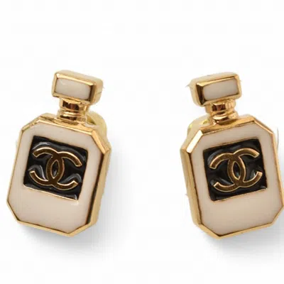 Pre-owned Chanel Plating Stud Earrings () In Gold