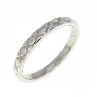 Pre-owned Chanel Platinum Band Ring () In Silver