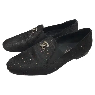 Pre-owned Chanel Pony Hair Cc Loafers In Black