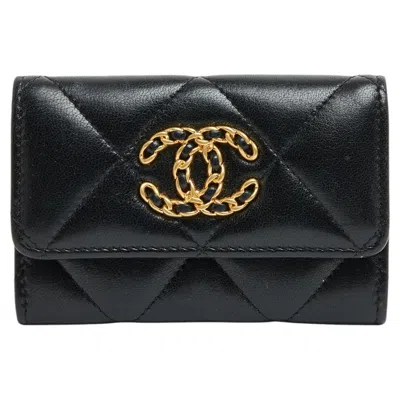 Pre-owned Chanel Porte Carte A Rabat Cuir Noir 19 Black Leather Single Flap Card Holder