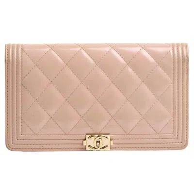 Pre-owned Chanel Portefeuille Boy Pink Patent Leather Wallet In Box