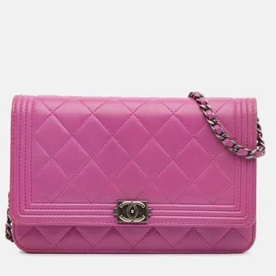 Pre-owned Chanel Purple Lambskin Boy Wallet On Chain