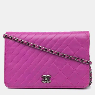 Pre-owned Chanel Purple Lambskin Coco Boy Wallet On Chain