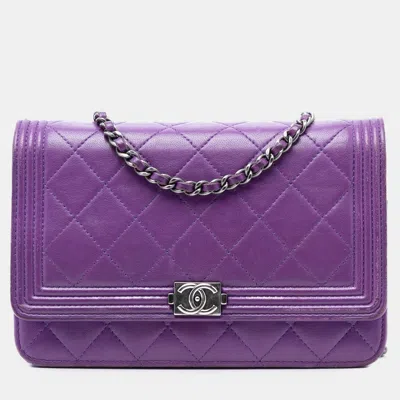 Pre-owned Chanel Purple Quilted Lambskin Boy Wallet On Chain