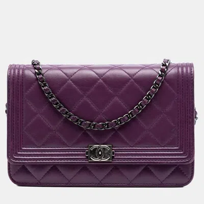 Pre-owned Chanel Purple Quilted Lambskin Boy Wallet On Chain