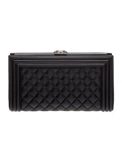 Pre-owned Chanel Quilted Boy Frame Clutch In Black