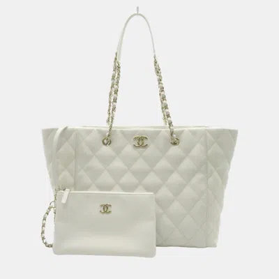 Pre-owned Chanel Quilted Caviar Large Cc Daily Shopper Chain Tote Bag In White