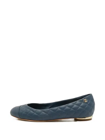 Pre-owned Chanel Quilted Cc Ballet Flats In Blue