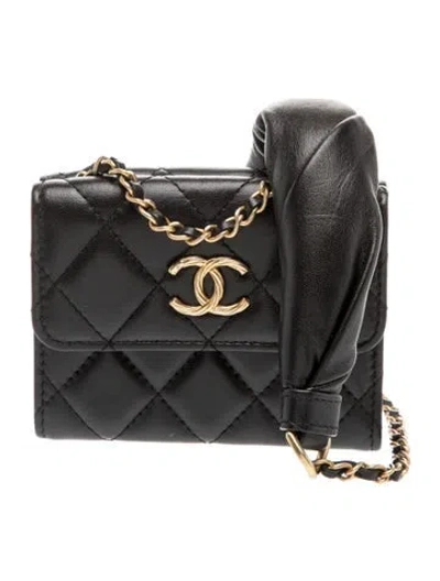Pre-owned Chanel Quilted Cc Cardholder W/ Chain In Black
