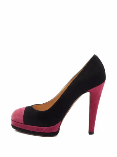 Pre-owned Chanel Quilted Cc Emblem Pumps In Black