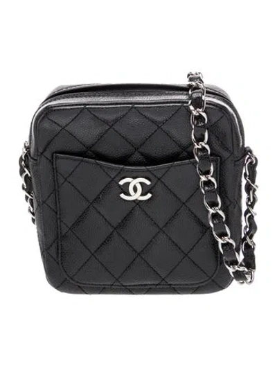 Pre-owned Chanel Quilted Cc Messenger Bag In Black