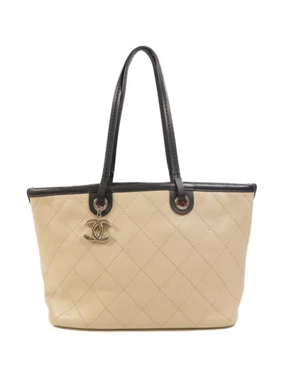 Pre-owned Chanel Quilted Cc Tote Bag In Neutral