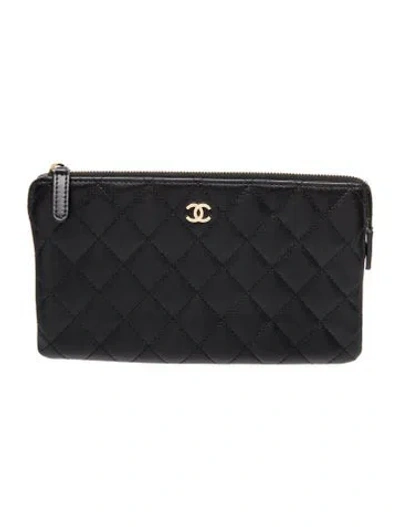 Pre-owned Chanel Quilted Cc Zip Clutch In Black