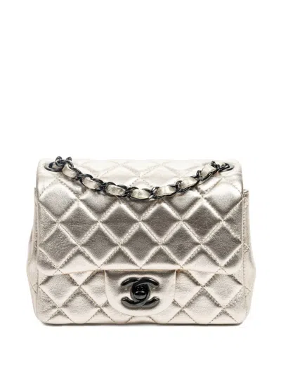 Pre-owned Chanel Quilted Chain Bag In Gold