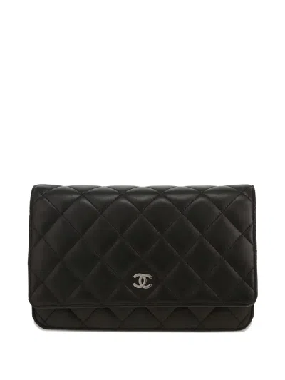Pre-owned Chanel Quilted Chain-strap Shoulder Bag In Black