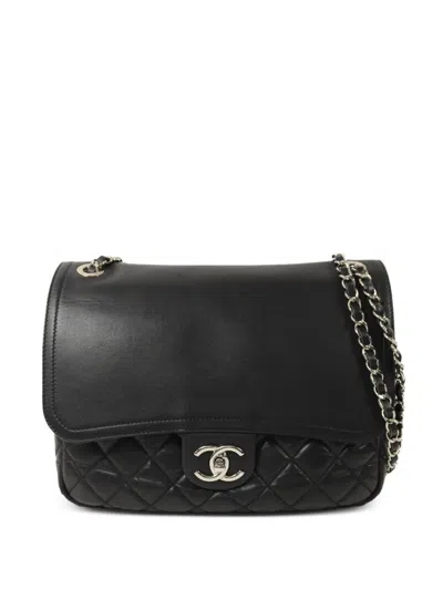 Pre-owned Chanel Quilted Chain-link Shoulder Bag In Black