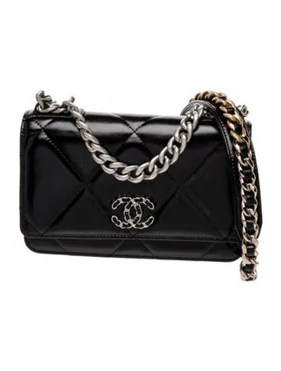 Pre-owned Chanel Quilted  19 Wallet On Chain In Black