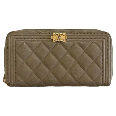 Pre-owned Chanel Quilted Classique Leather Purse In Brown