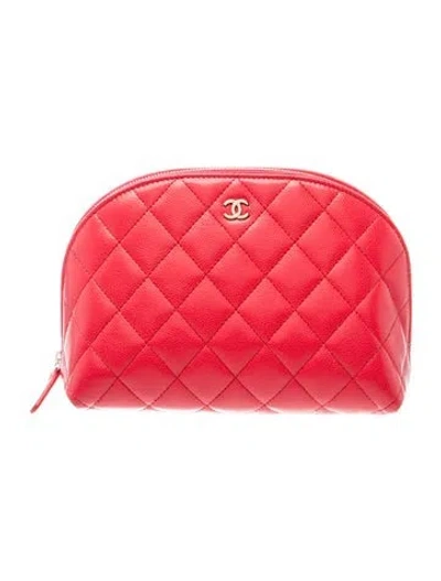 Pre-owned Chanel Quilted Cosmetic Pouch In Red