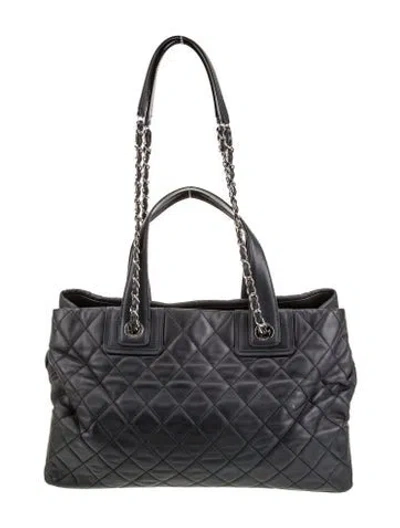 Pre-owned Chanel Quilted Daily Shopping Tote In Blue
