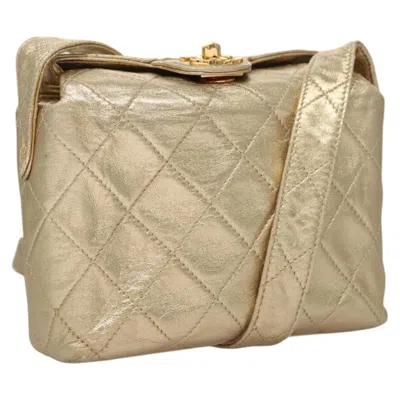 Pre-owned Chanel Quilted Gold Leather Shoulder Bag ()