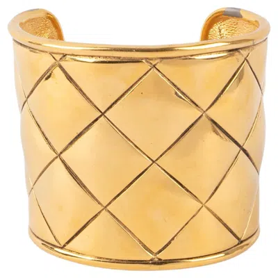 Pre-owned Chanel Quilted Golden Metal Cuff Bracelet In Multi