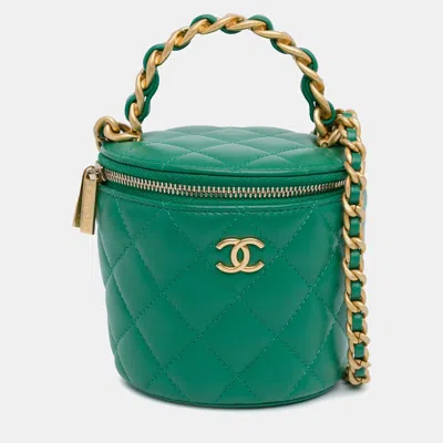 Pre-owned Chanel Quilted Lambskin Afternoon Tea Vanity Case With Chain In Green