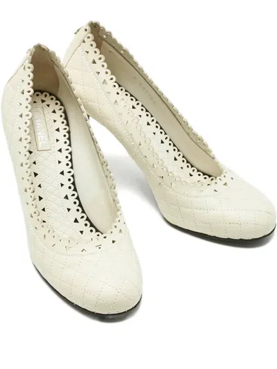 Pre-owned Chanel Quilted Leather Pumps In White