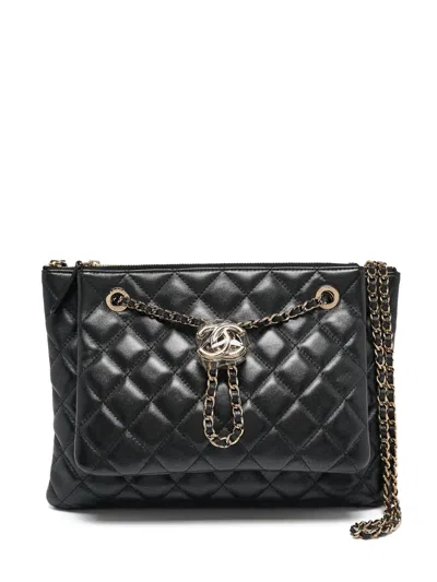 Pre-owned Chanel Quilted Leather Shoulder Bag In Black