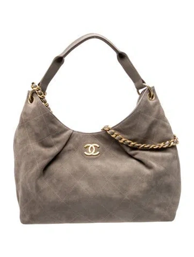 Pre-owned Chanel Quilted Maxi Hobo In Neutral