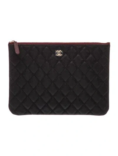 Pre-owned Chanel Quilted O-case In Black