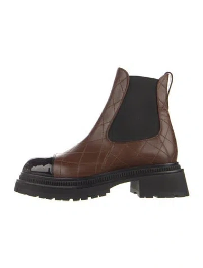 Pre-owned Chanel Quilted Pattern Leather Chelsea Boots In Brown