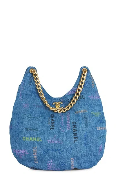 Pre-owned Chanel Quilted Printed Denim Hobo Bag In Blue