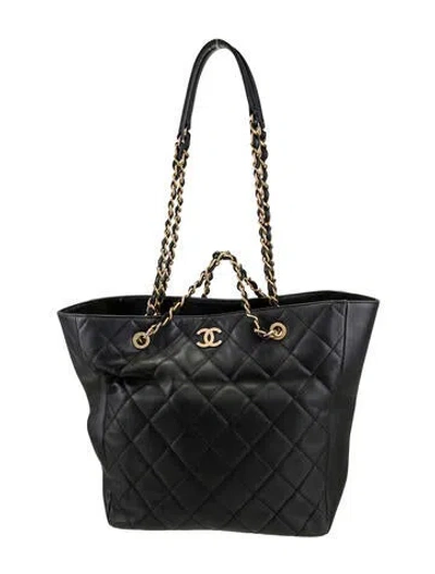 Pre-owned Chanel Quilted Shopping Tote In Black