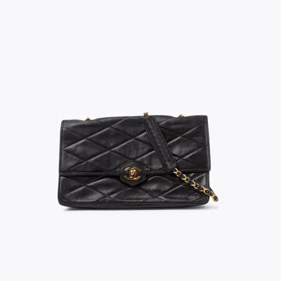 Pre-owned Chanel Quilted Shoulder Bag