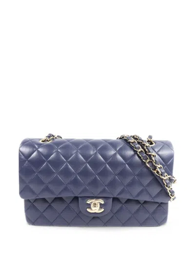 Pre-owned Chanel Quilted Turn-lock Shoulder Bag In Blue