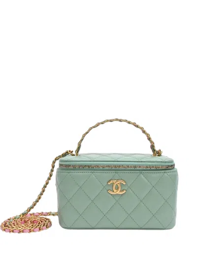 Pre-owned Chanel Quilted Vanity Case Handbag In Green