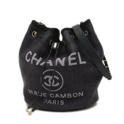 Pre-owned Chanel Raffia Shoulder Bag () In Black