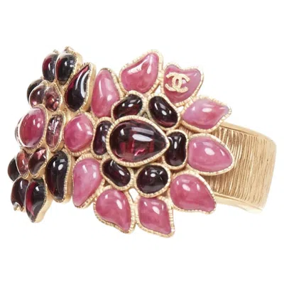 Pre-owned Chanel Rare  07a Pink Purple Gripoix Glass Flower Cc Gold Tone Cuff Bracelet
