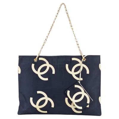 Pre-owned Chanel Rare  Jumbo Cc Xl Tote In Water-repellent Canvas Navy Blue & White