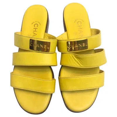 Pre-owned Chanel Rare  Yellow Lambskin Strap Sandals