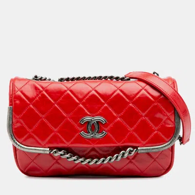 Pre-owned Chanel Red Calfskin Aged Cc Chain Frame Flap