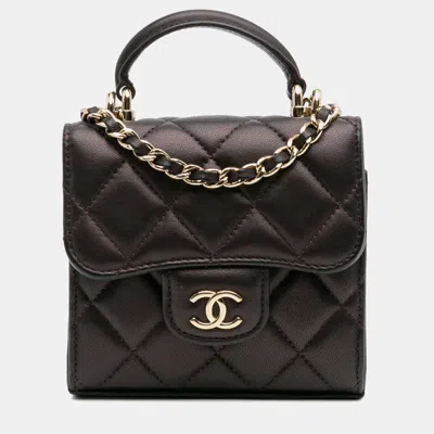 Pre-owned Chanel Red Cc Quilted Iridescent Lambskin Top Handle Flap Clutch With Chain