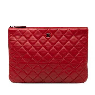 Pre-owned Chanel Red Color Leather Clutch Bag ()