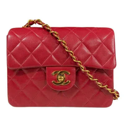 Pre-owned Chanel Red Color Leather Shoulder Bag ()
