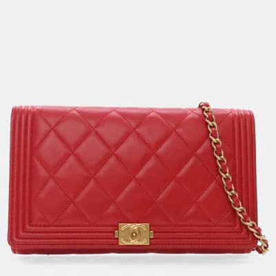 Pre-owned Chanel Red Lambskin Boy Wallet With Chain