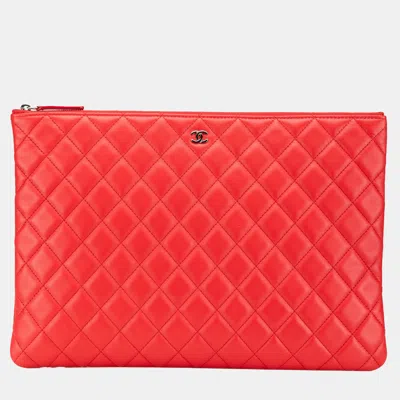 Pre-owned Chanel Red Large Quilted Lambskin O Case Clutch